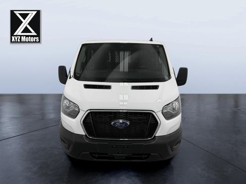 Used 2024 Ford Transit 250 Low Roof AWD w/ Exterior Upgrade Package image 7