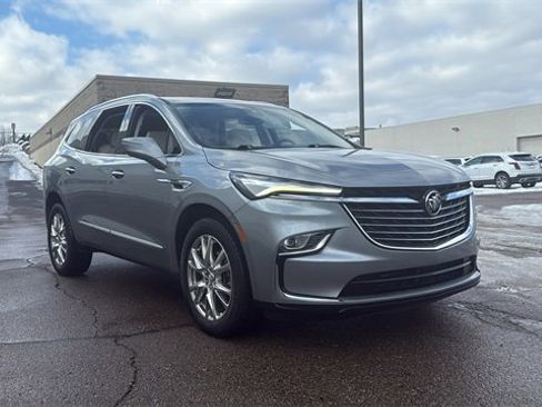 Used 2023 Buick Enclave Essence w/ Experience Buick Package image 2