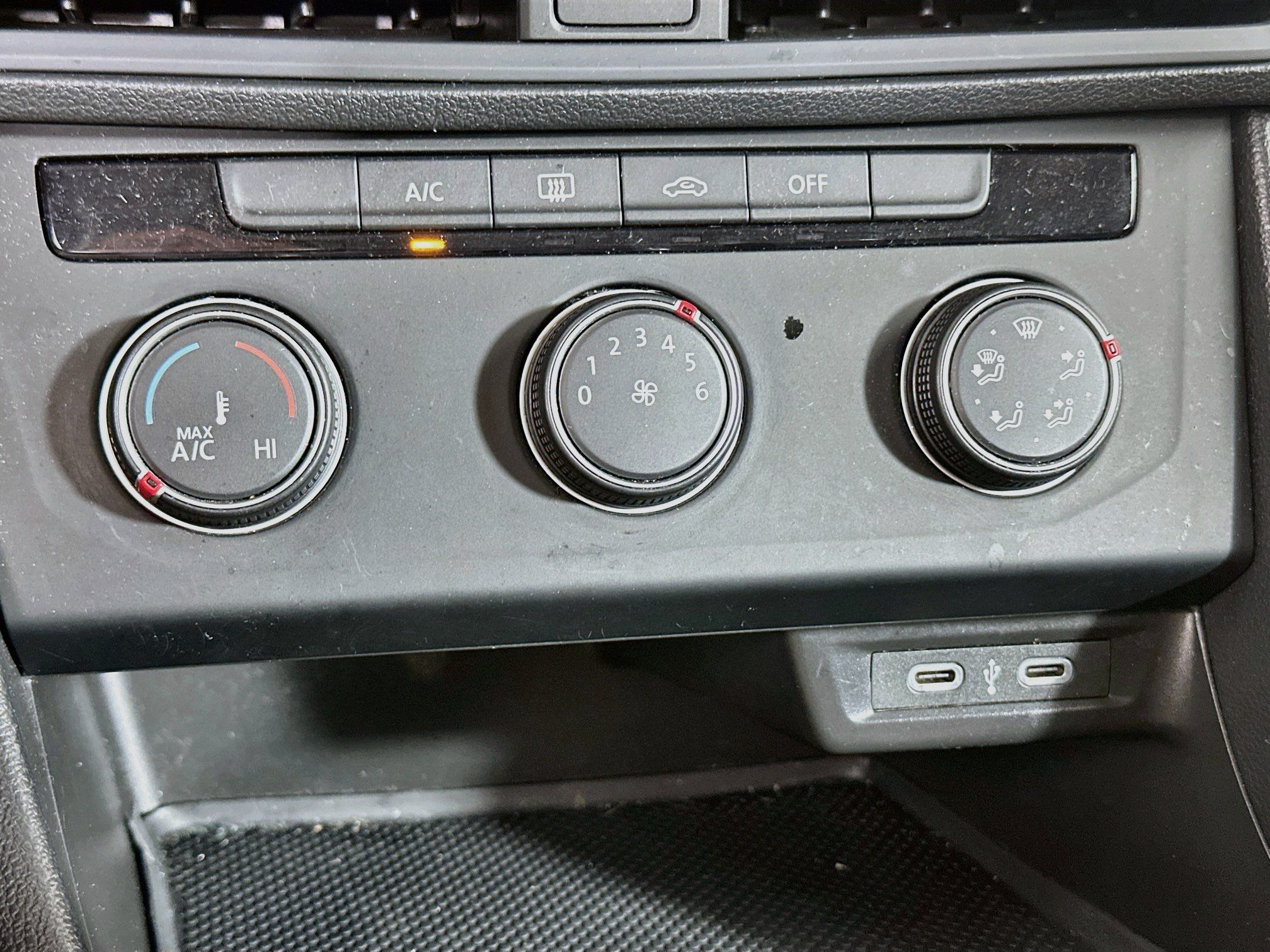 Used 2024 Volkswagen Jetta S FWD image 23