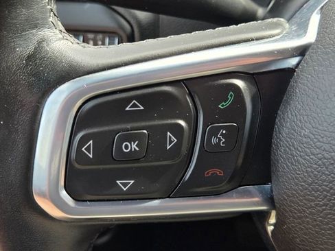 Used 2020 Jeep Wrangler Unlimited Sahara AWD/4WD image 24
