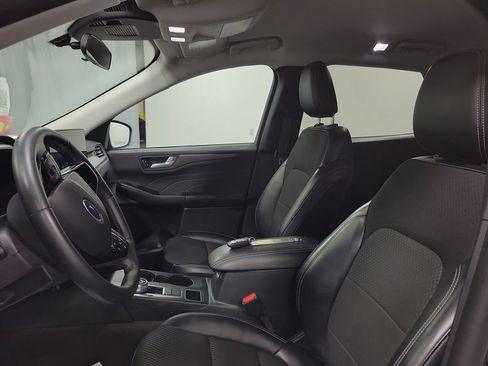 Used 2024 Ford Escape SE FWD image 12