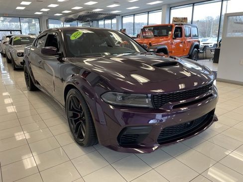 Used 2022 Dodge Charger Scat Pack image 3