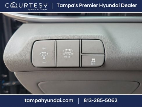 Certified 2025 Hyundai Elantra Blue image 22