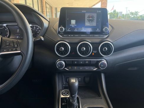 Certified 2024 Nissan Sentra SV FWD image 21