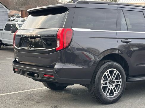 New 2026 Ford Expedition Active image 42
