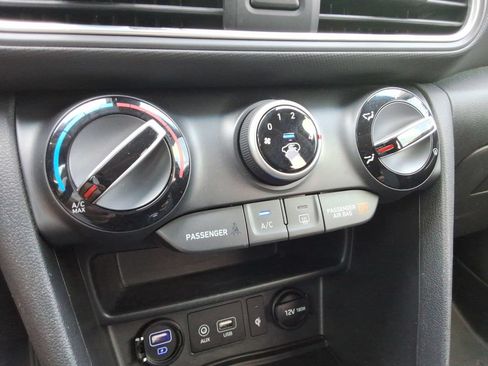 Used 2021 Hyundai Kona SEL Plus FWD image 32