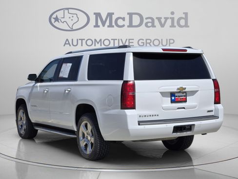 Used 2017 Chevrolet Suburban Premier RWD image 4