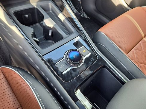 New 2026 Volkswagen Tiguan SEL R-Line image 10