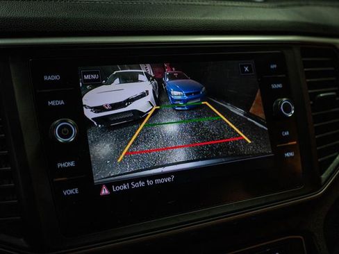 Used 2021 Volkswagen Atlas SE w/ Towing Package FWD image 21