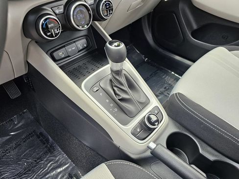 Certified 2026 Hyundai Venue SEL FWD image 23