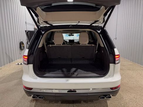 Used 2021 Lincoln Aviator Reserve w/ Equipment Group 202A AWD/4WD image 31