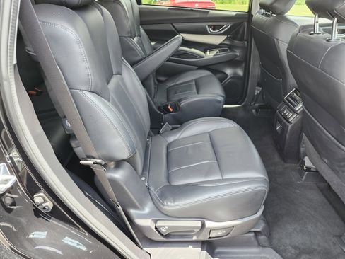 Used 2022 Subaru Ascent Limited AWD/4WD image 19
