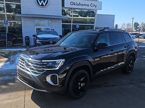 New 2026 Volkswagen Atlas SE AWD/4WD image 1