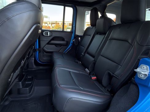 New 2025 Jeep Wrangler Unlimited Rubicon image 20