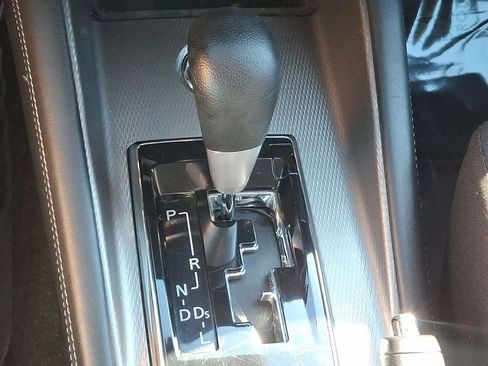 Used 2024 Mitsubishi Outlander Sport SE image 15