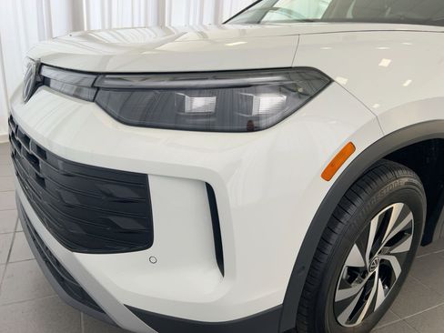 New 2026 Volkswagen Tiguan S image 11