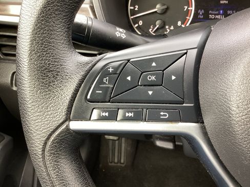 Used 2024 Nissan Altima 2.5 SV image 30