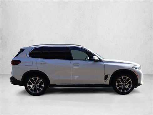 Used 2026 BMW X5 xDrive40i AWD/4WD image 5