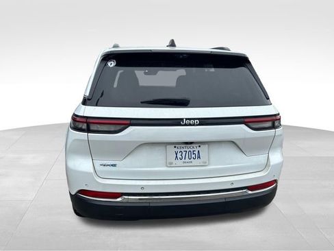 Used 2023 Jeep Grand Cherokee 4WD 4xe w/ Luxury Tech Group II image 3