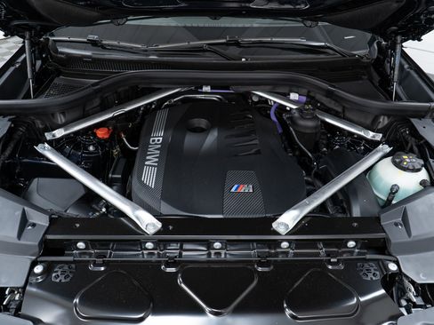 New 2026 BMW X6 xDrive40i w/ Climate Comfort Package image 9