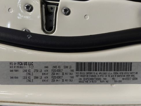 Used 2017 Dodge Journey SE w/ Flexible Seating Group image 33