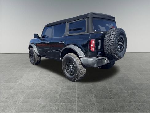 Used 2024 Ford Bronco Wildtrak image 3