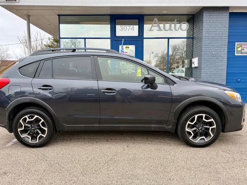 Used 2016 Subaru Crosstrek 2.0i Premium AWD/4WD image 3