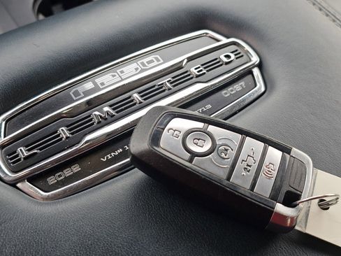 Used 2022 Ford F250 Limited w/ FX4 Off-Road Package image 40