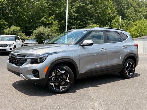 New 2025 Kia Seltos EX image 2