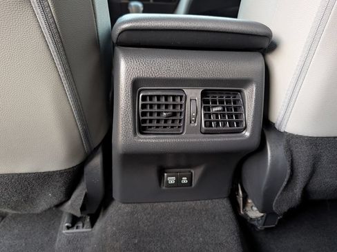 Used 2025 Toyota Camry SE FWD image 16