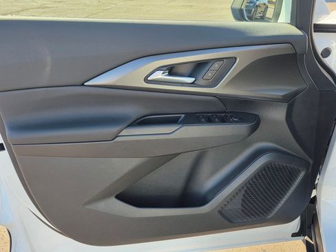 New 2026 Chevrolet Equinox EV LT w/ LPO, Blackout Package image 21