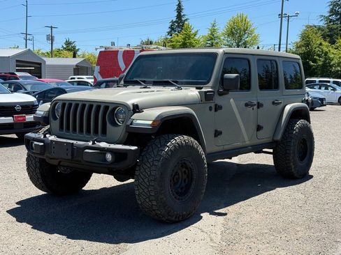 Used 2023 Jeep Wrangler Unlimited Rubicon 4xe w/ Steel Bumper Group AWD/4WD image 2