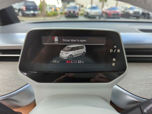 New 2025 Volkswagen ID. Buzz Pro S Plus image 42