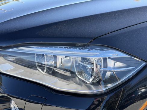 Used 2018 BMW X5 M image 8