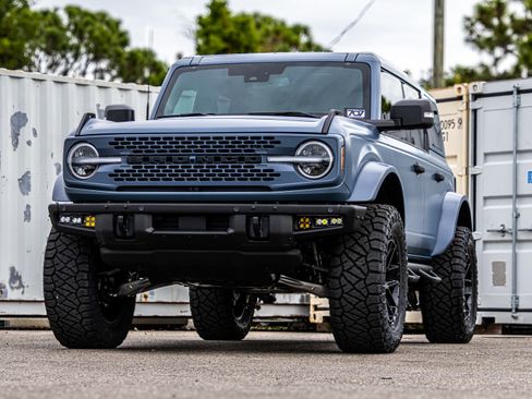 New 2025 Ford Bronco Badlands image 8