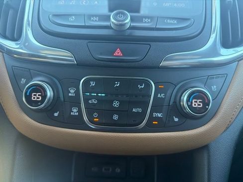 Used 2019 Chevrolet Equinox Premier FWD image 35