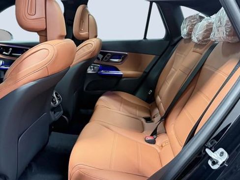 New 2026 Mercedes-Benz GLC 300 4MATIC image 7