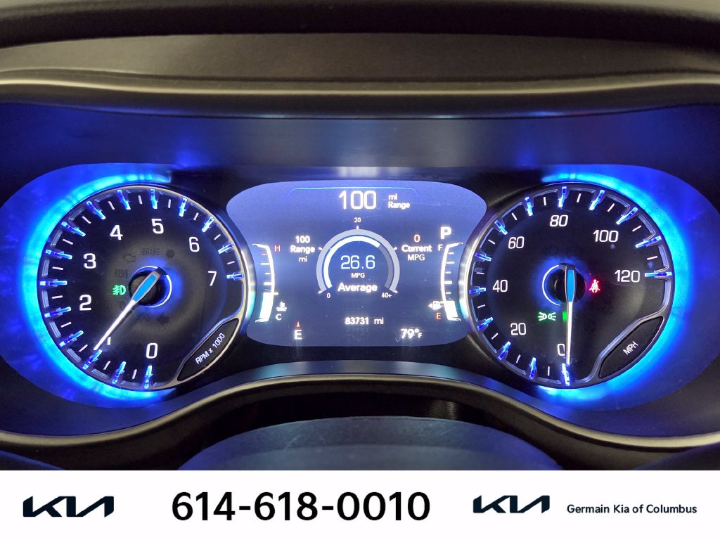 Used 2023 Chrysler Pacifica Touring-L FWD image 22