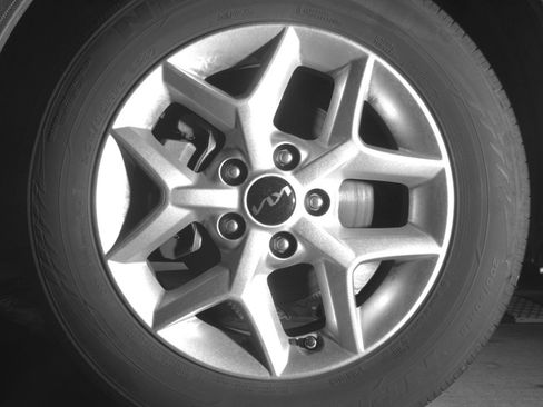 Used 2025 Kia Soul LX w/ LX Technology Package FWD image 19