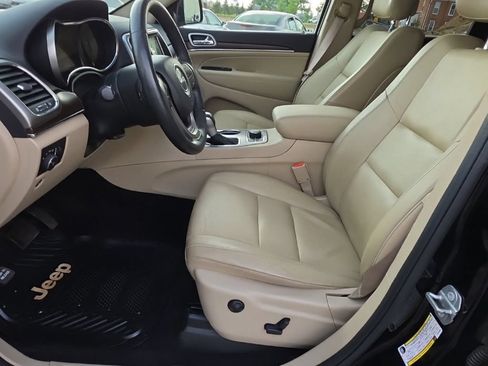 Used 2018 Jeep Grand Cherokee Limited AWD/4WD image 23