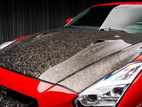 Used 2020 Nissan GT-R Premium w/ Premium Interior Package AWD/4WD image 4