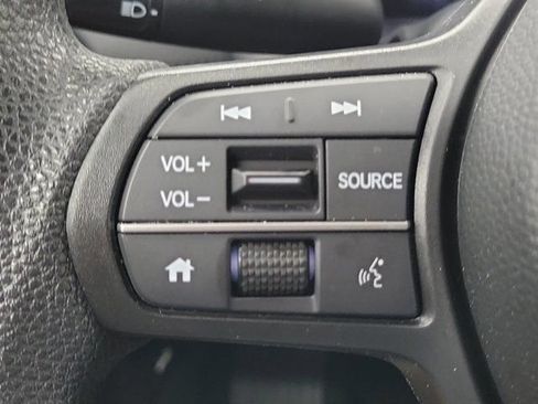Used 2025 Honda HR-V LX image 24