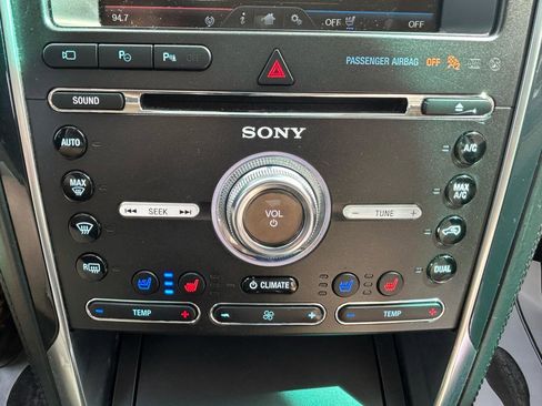 Used 2016 Ford Explorer Platinum AWD/4WD image 28