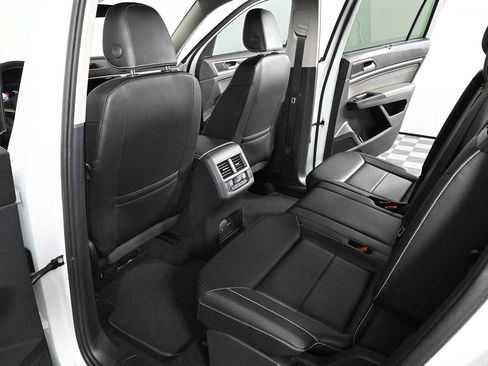 Used 2023 Volkswagen Atlas SE FWD image 14
