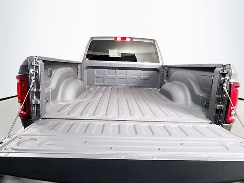 Certified 2026 RAM 2500 Big Horn AWD/4WD image 25