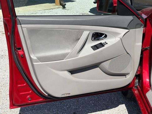 Used 2007 Toyota Camry LE image 21