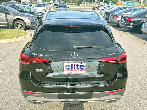 Used 2023 Mercedes-Benz GLC 300 4MATIC image 9