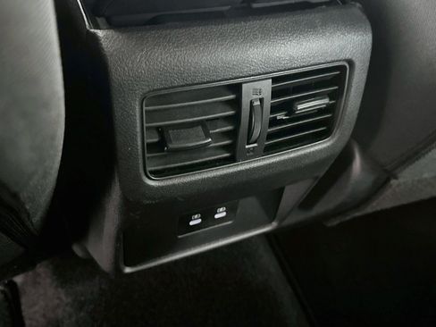 Used 2026 Nissan Rogue SV AWD/4WD image 26