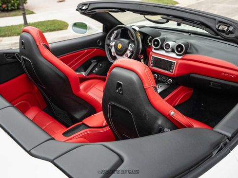 Used 2016 Ferrari California T image 50