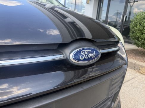 Used 2014 Ford Focus SE FWD image 16